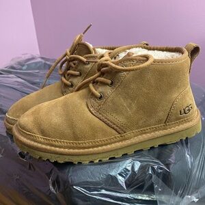 UGG Neumel boots